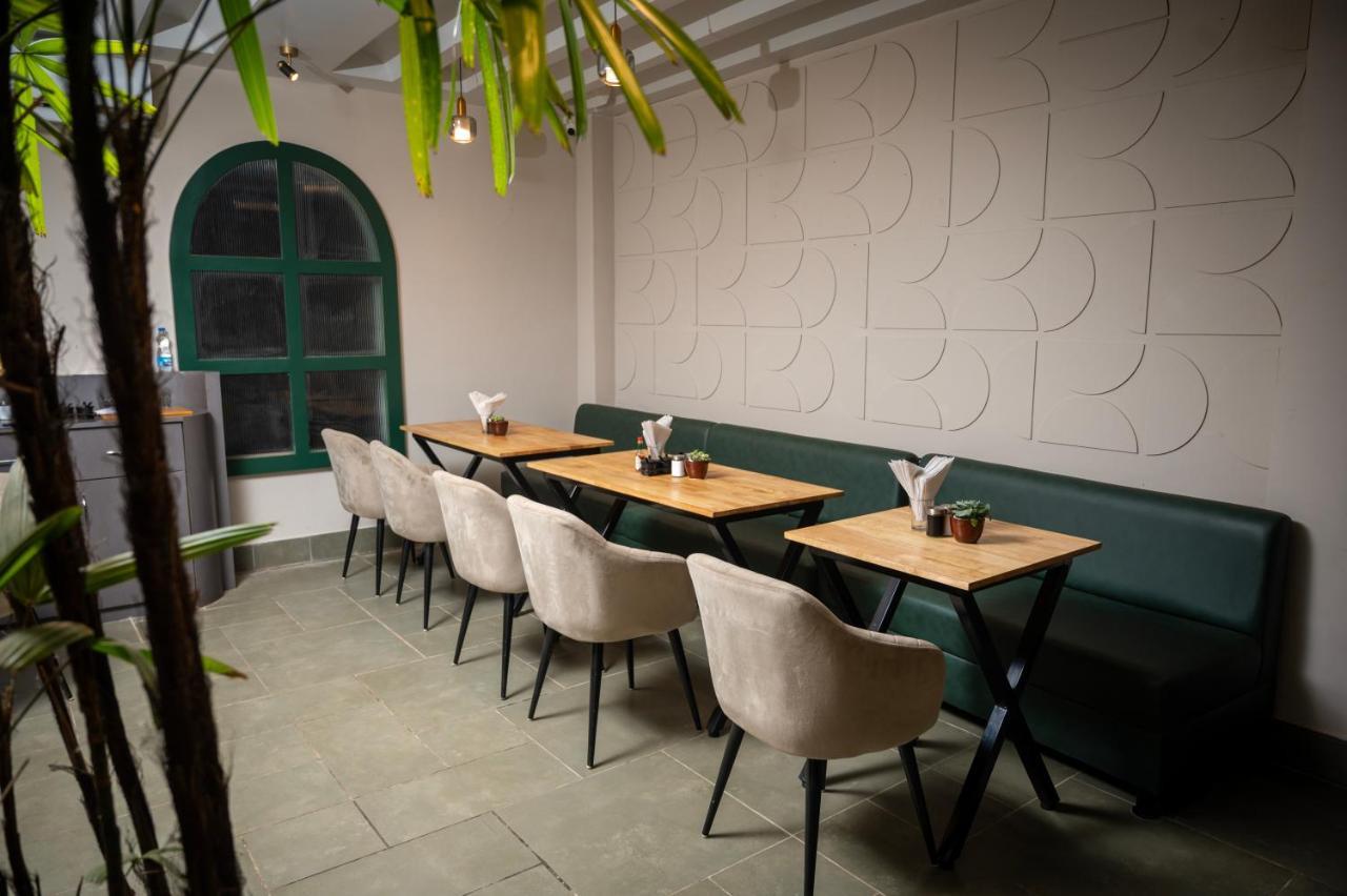 Gs Residency Hotel Гувахати Екстериор снимка