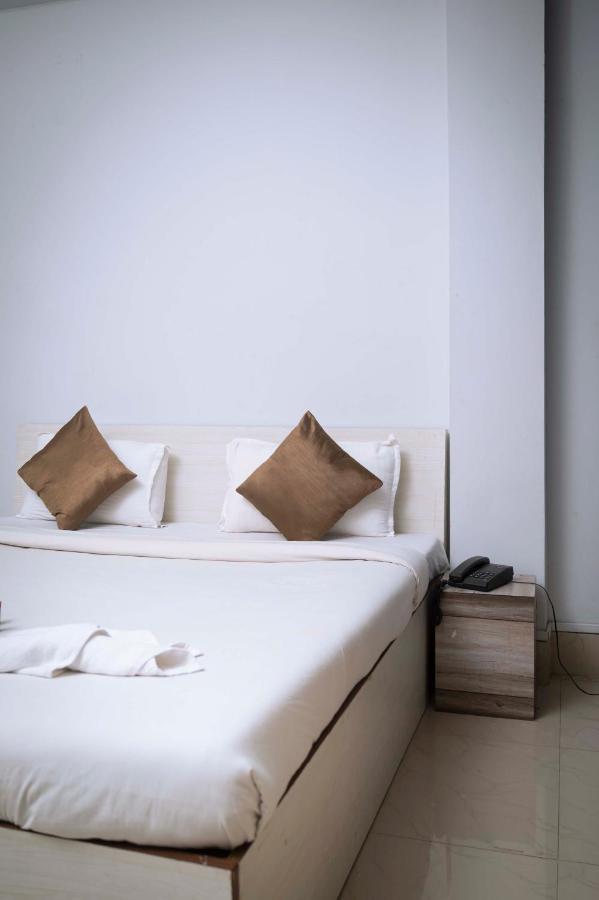 Gs Residency Hotel Гувахати Екстериор снимка